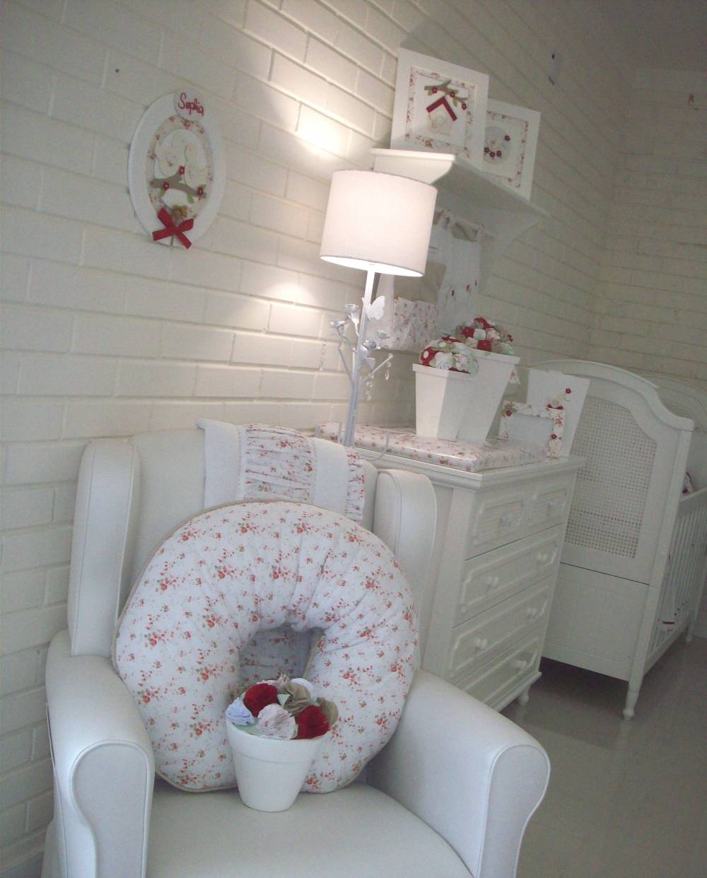 Decoração do Quarto de Bebê Feminino em Biritiba Mirim - Decoração de Quarto de Bebê Feminino Simples e Barato